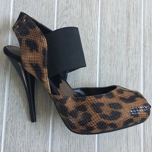 Simply Vera Vera Wang Leopard Print Heels